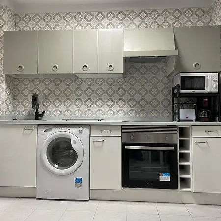 Centrico Piso En Calle Floranes Santander