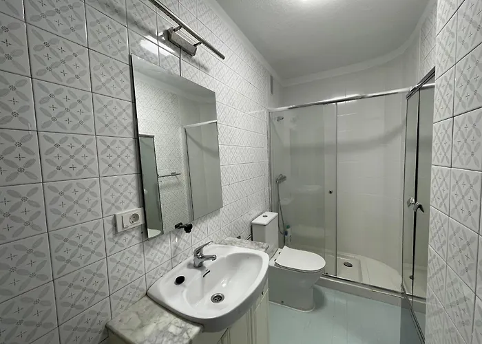 Centrico Piso En Calle Floranes * סנטנדר