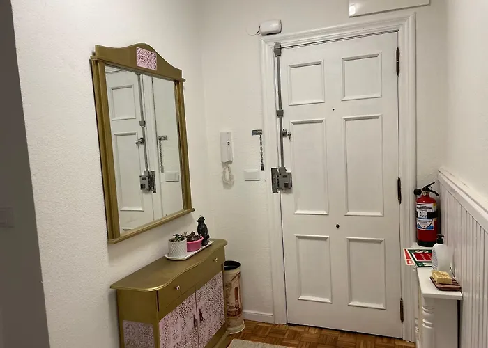 Centrico Piso En Calle Floranes *